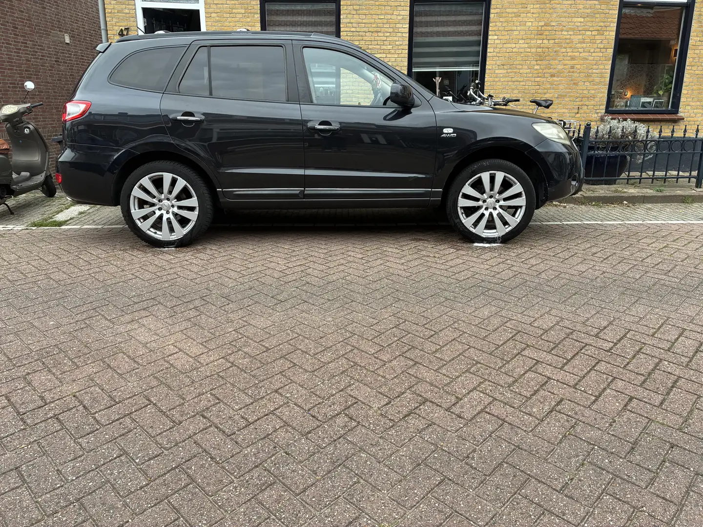 Hyundai SANTA FE 2.7i V6 4WD St. 7p. Czarny - 2