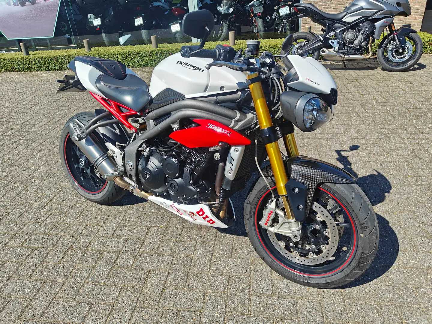 Triumph Speed Triple R 1050 Белый - 1