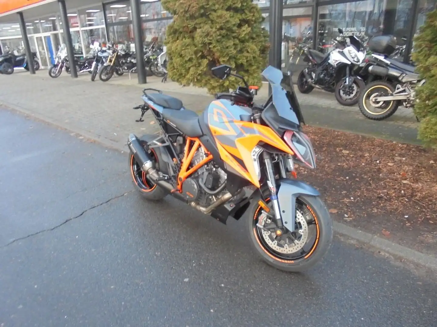 KTM 1290 Super Duke GT - 1