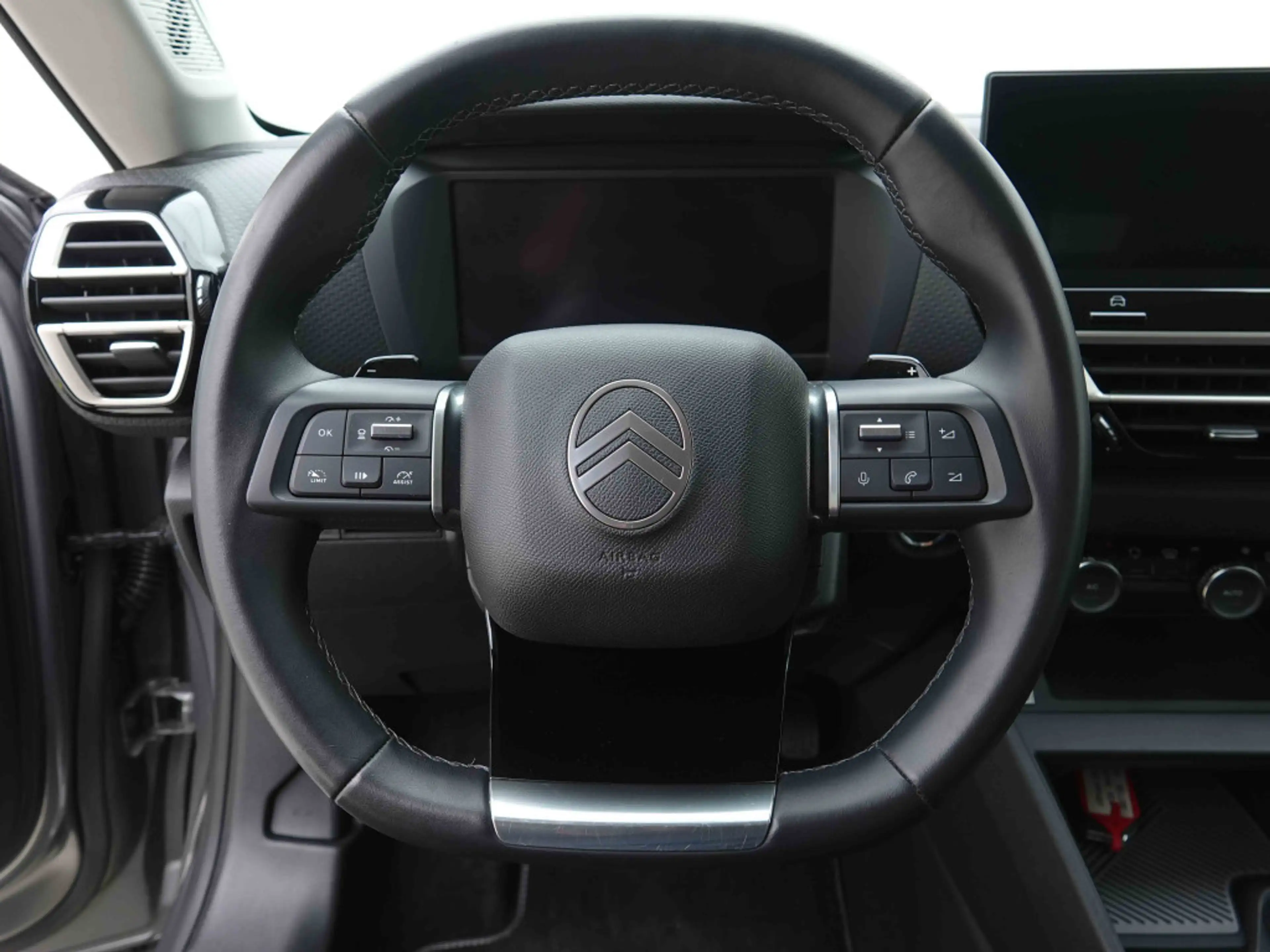 Citroen C4 X Hybrid 145 AUT MAX | Leather | GPS | Camera | Alu18 — photo 9