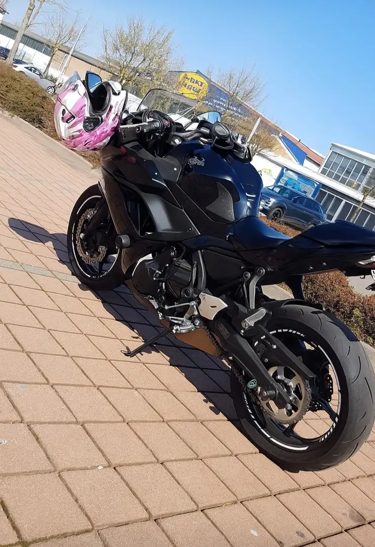 Kawasaki Ninja 650 Kawasaki Ninja650 –sportliche Eleganz in Schwarz Noir - 1