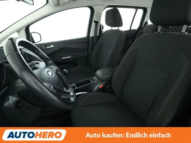 Ford Grand C-Max view 10