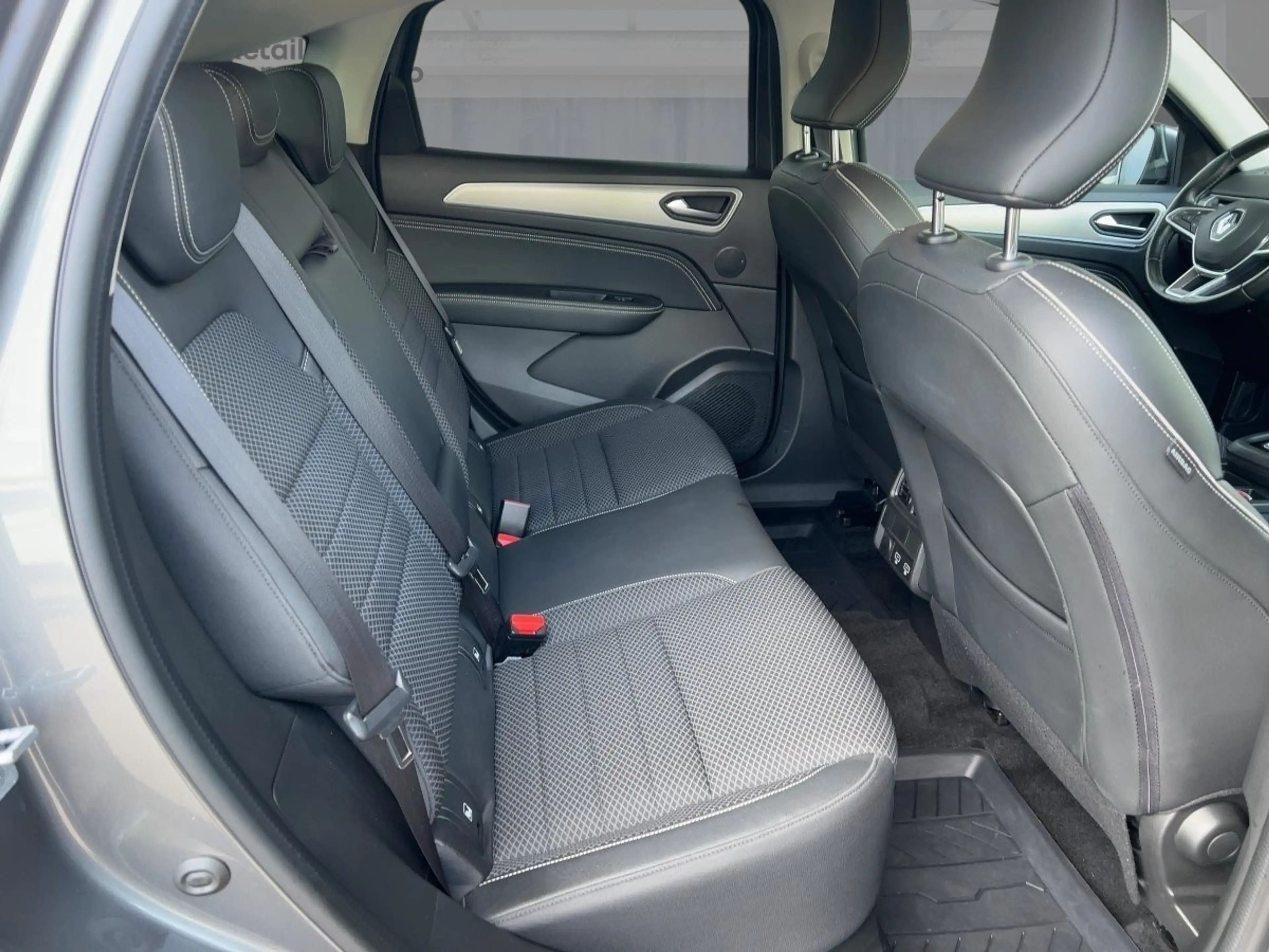 Renault Arkana INTENS TCe 140 EDC (MY21) Apple CarPlay SHZ — photo 9