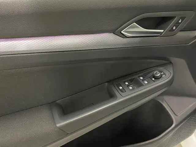 Volkswagen Golf view 13