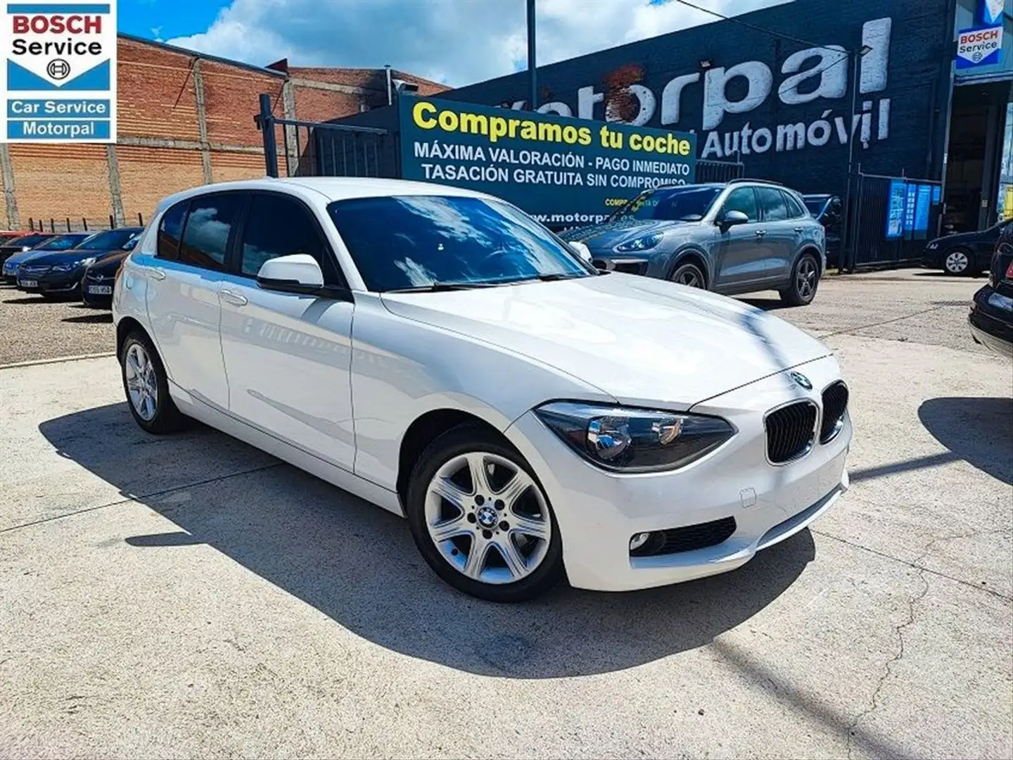 BMW 116 120d Blanco - 1