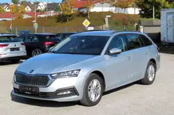 Skoda Octavia Combi 2,0 TDi DSG Navi Sportsitze LED CarPlay