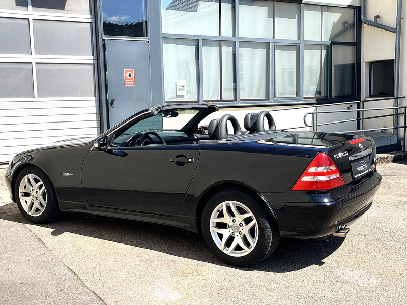 Mercedes-Benz SLK 200 FINAL SPECIAL EDITION — photo 12