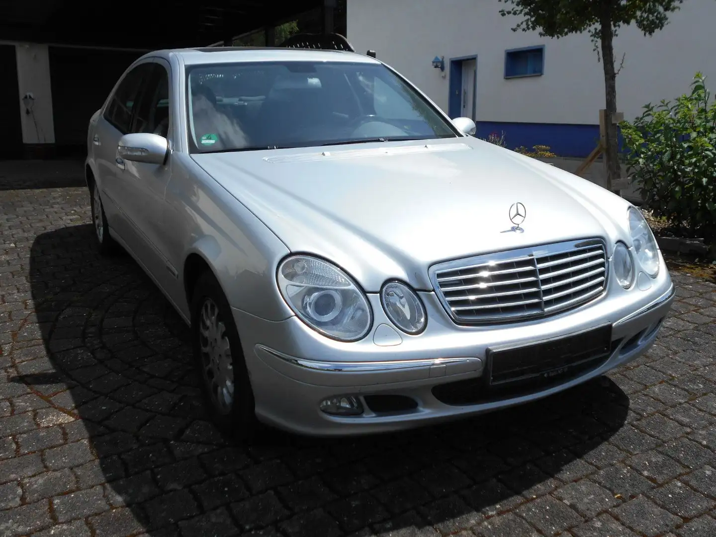Mercedes-Benz E 280 E -Klasse Lim. E 280 Silber - 2