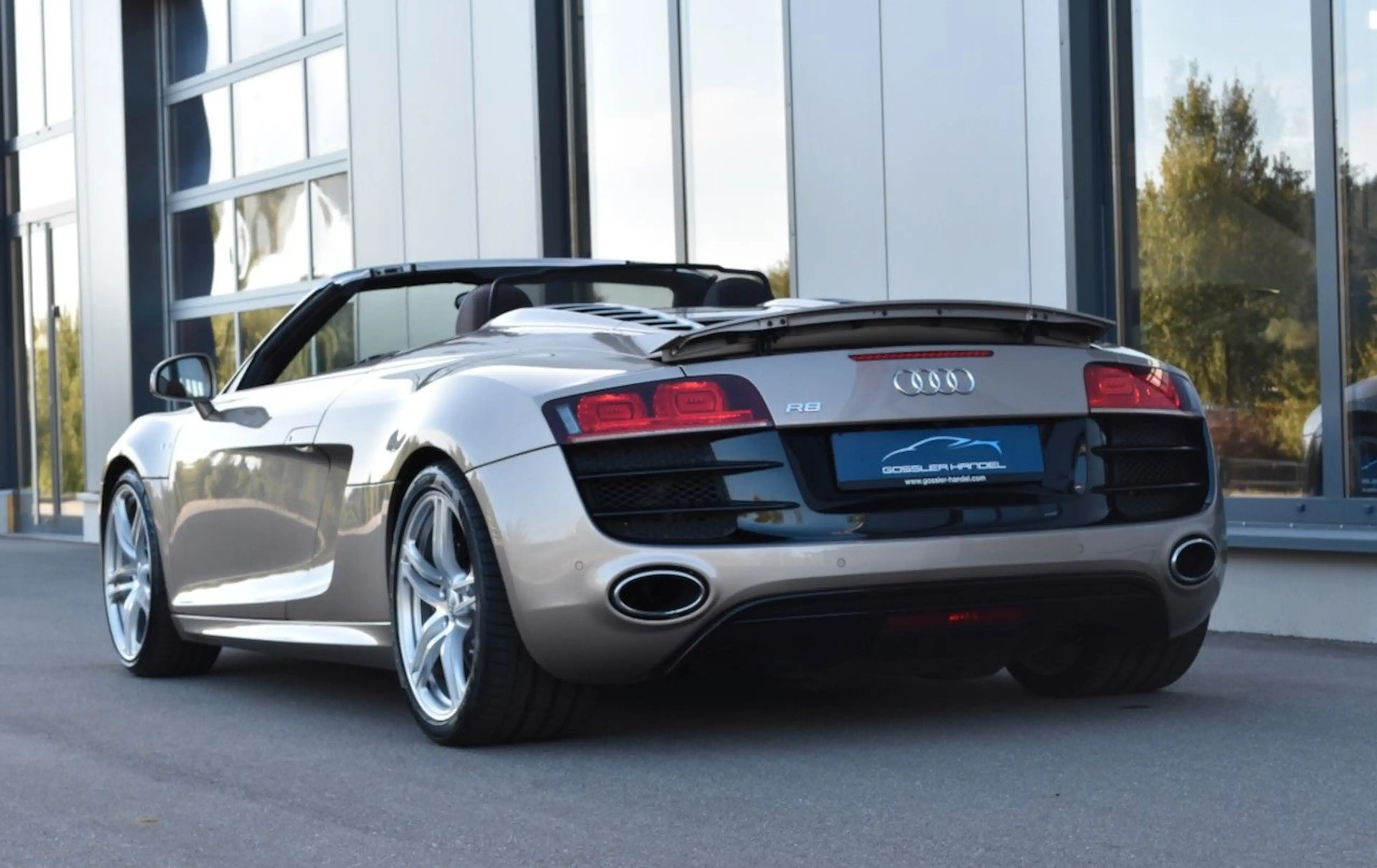 Audi R8 SPYDER 5.2 FSI QUATTRO R-TRONIC — photo 7