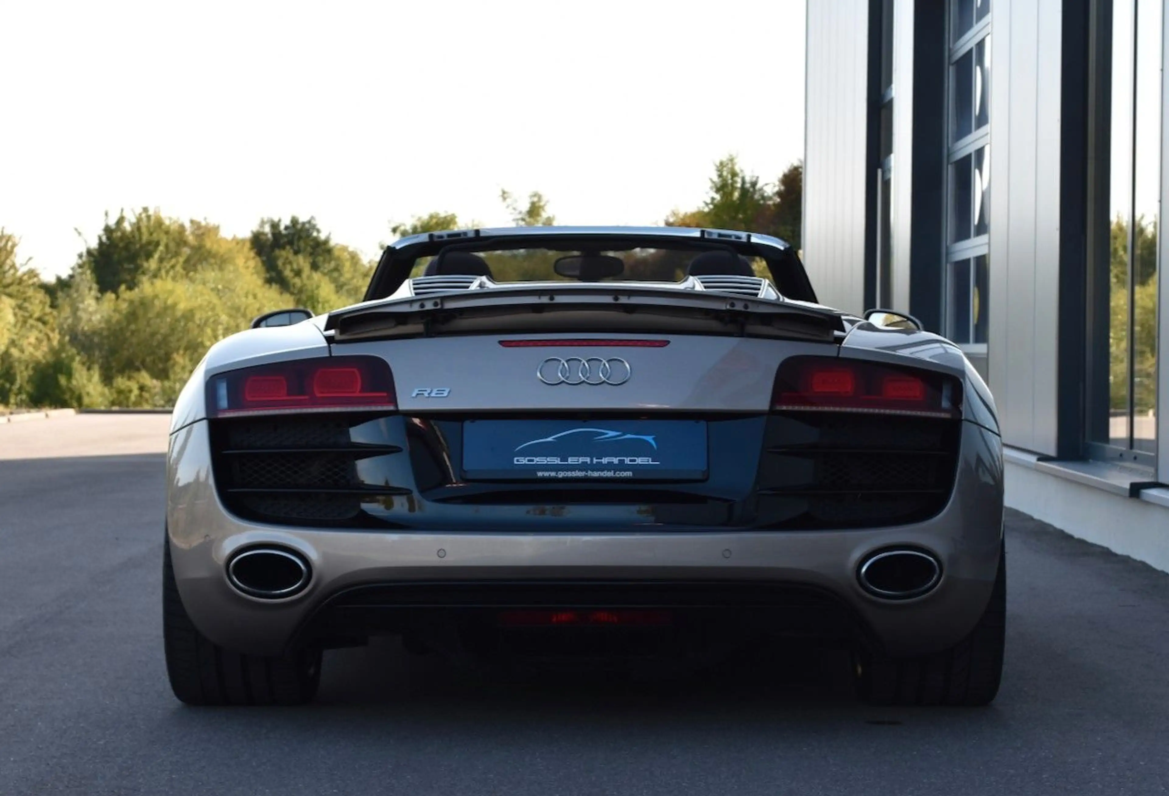 Audi R8 SPYDER 5.2 FSI QUATTRO R-TRONIC — photo 10