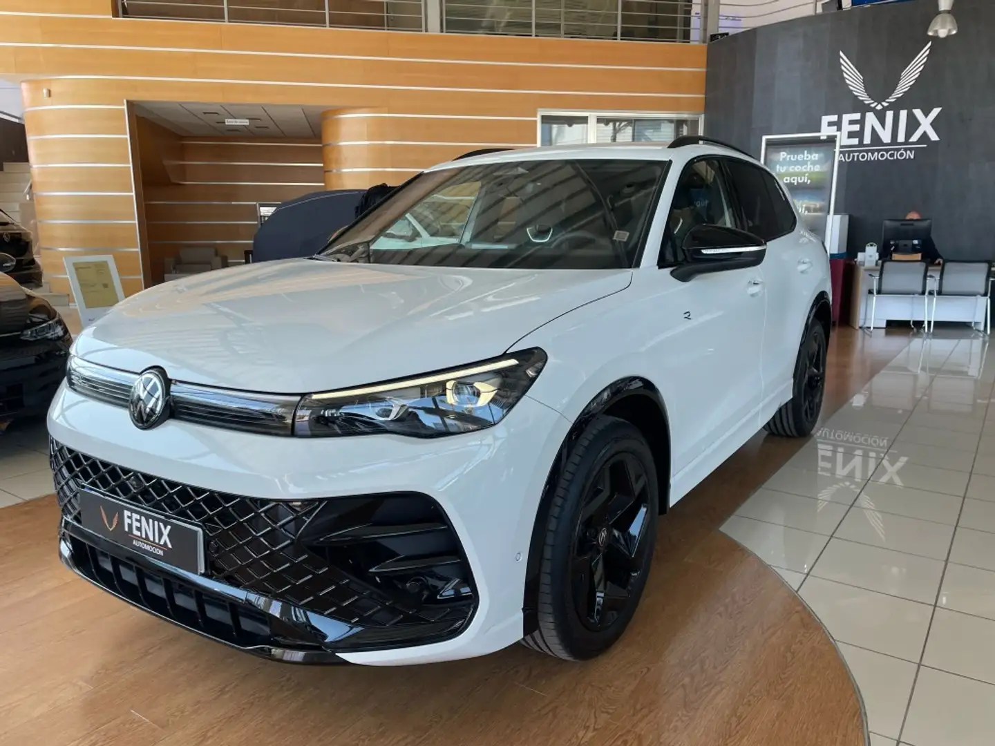 Volkswagen Tiguan 2.0TDI DSG R-Line 110kW Blanc - 1