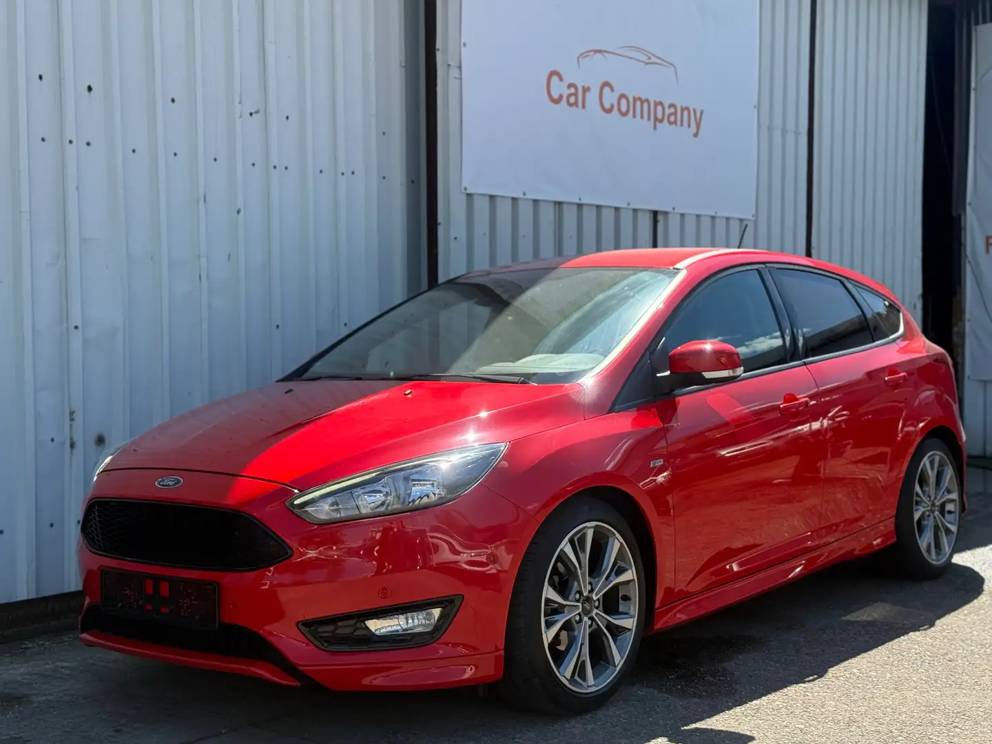 Ford Focus ST-Line 1.Hand*Top Ausstattung*140PS* Rot - 1