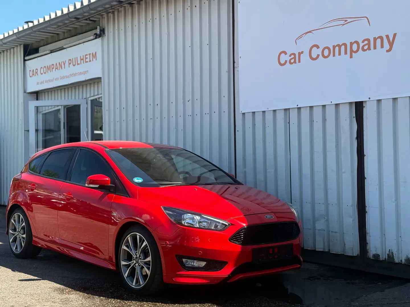 Ford Focus ST-Line 1.Hand*Top Ausstattung*140PS* Rot - 2