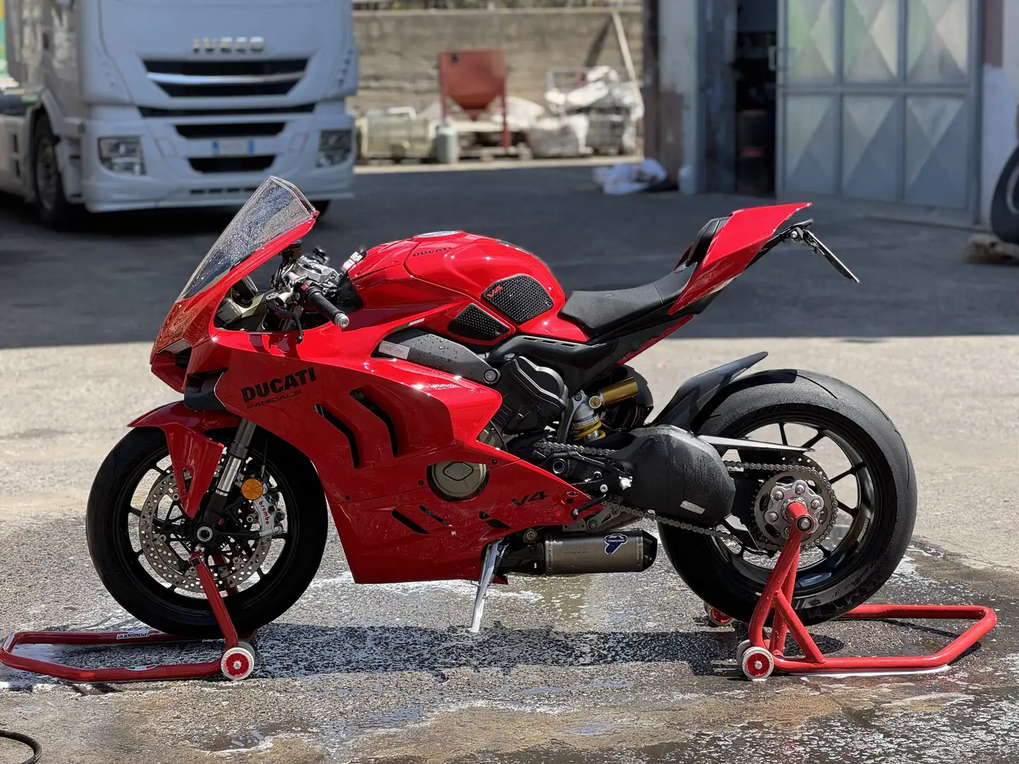Ducati Panigale V4 - 1