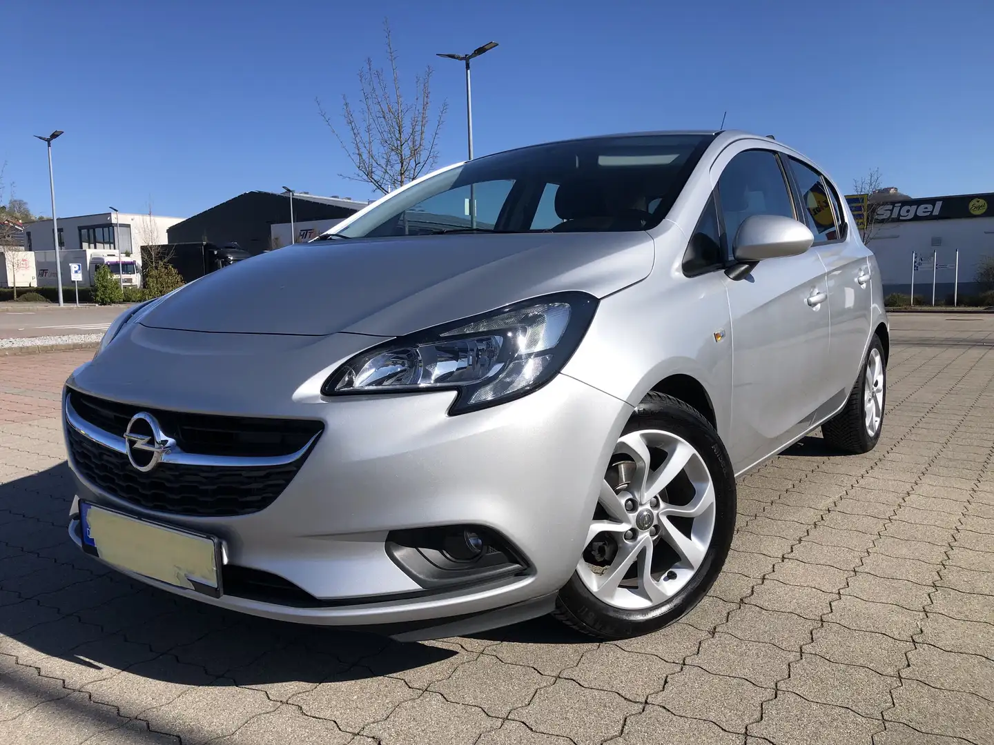 Opel Corsa-e Selektion 1,4 Ps 90 Klima Tempomat Silber - 1
