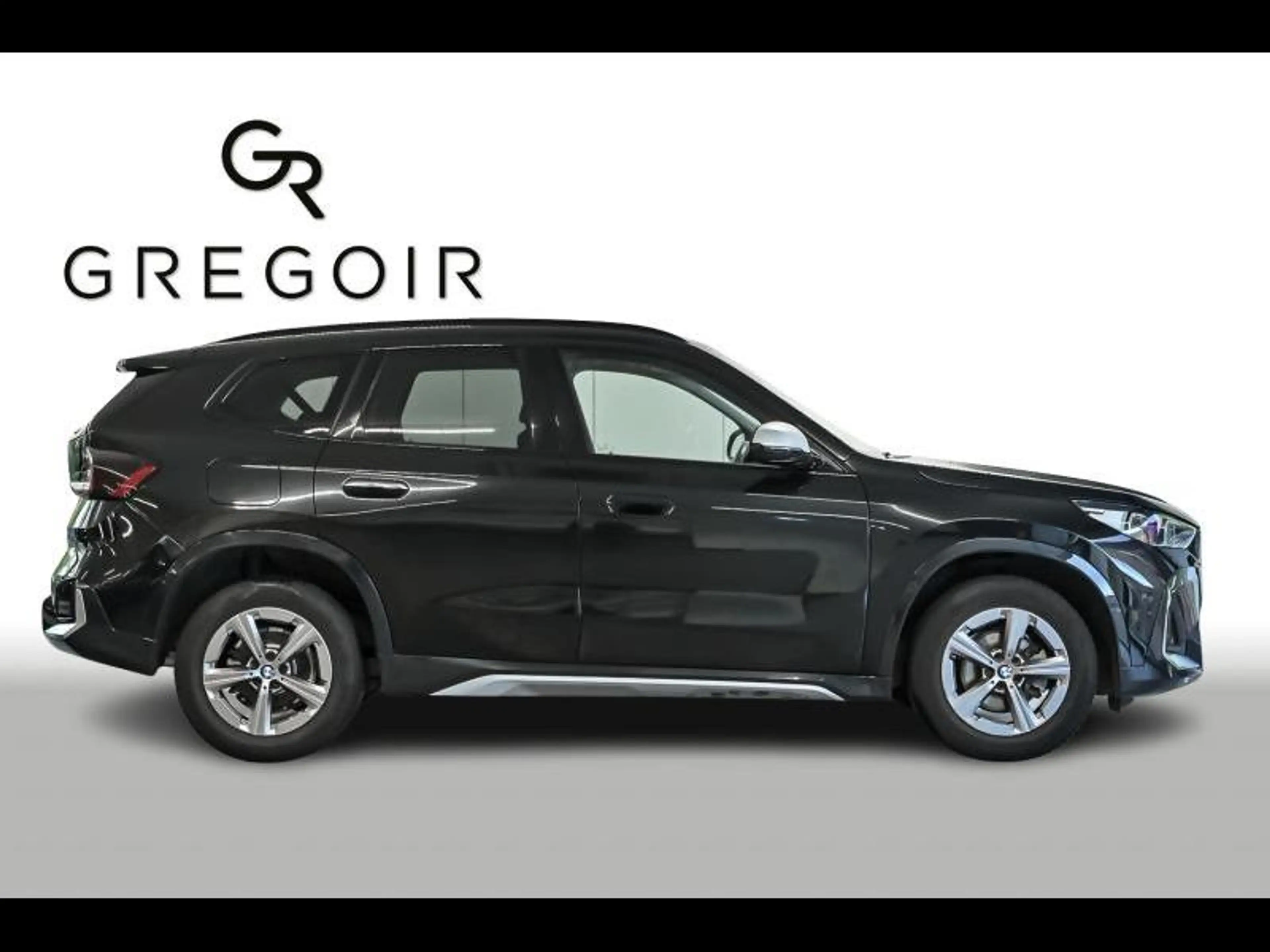 BMW X1 sDrive18i - xLine — photo 3