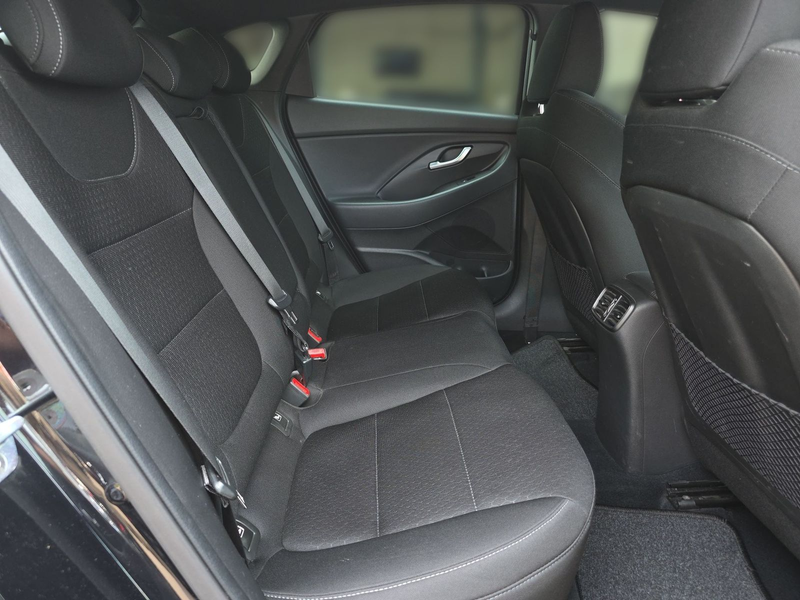 Hyundai i30 1.4 T-GDI N Line Navi Tempomat Sitzheizung — photo 13