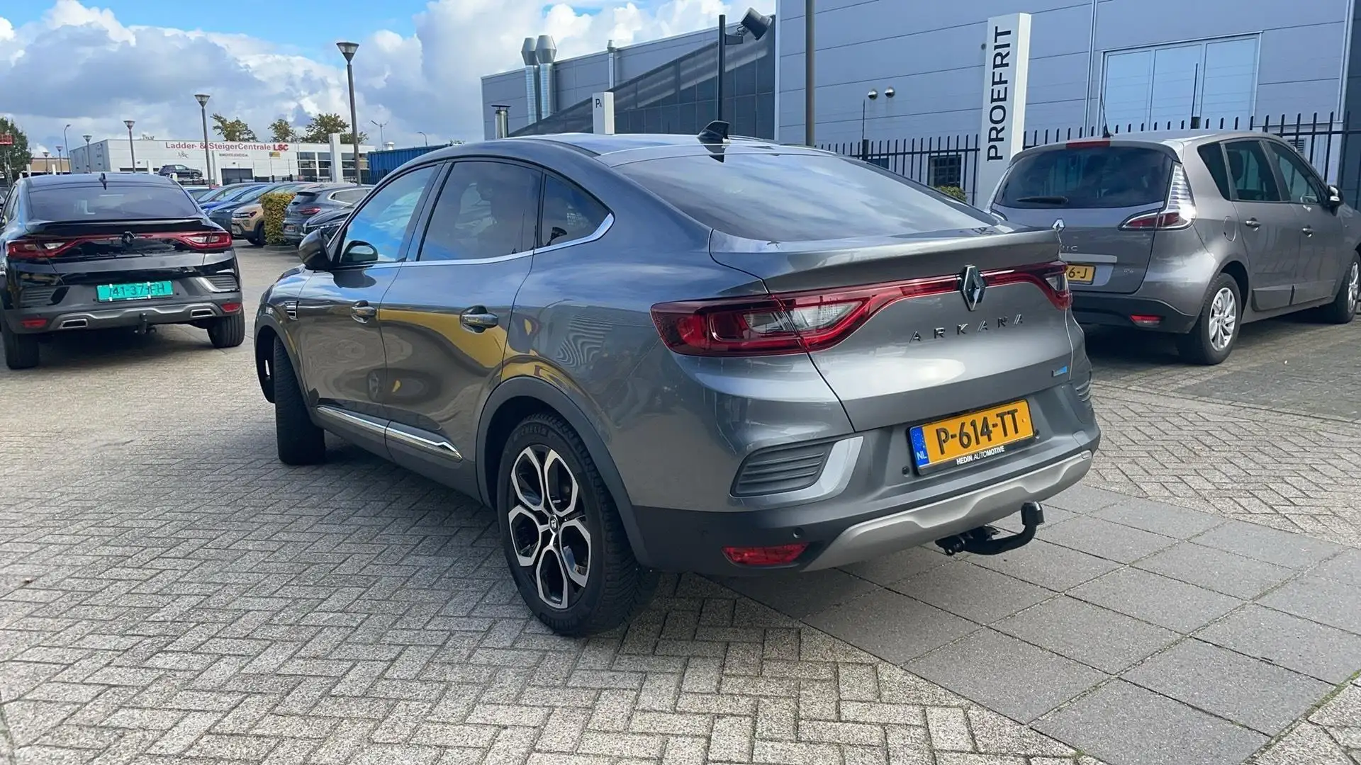 Renault Arkana 1.6 E-Tech Hybrid 145 Intens trekhaak Grijs - 2