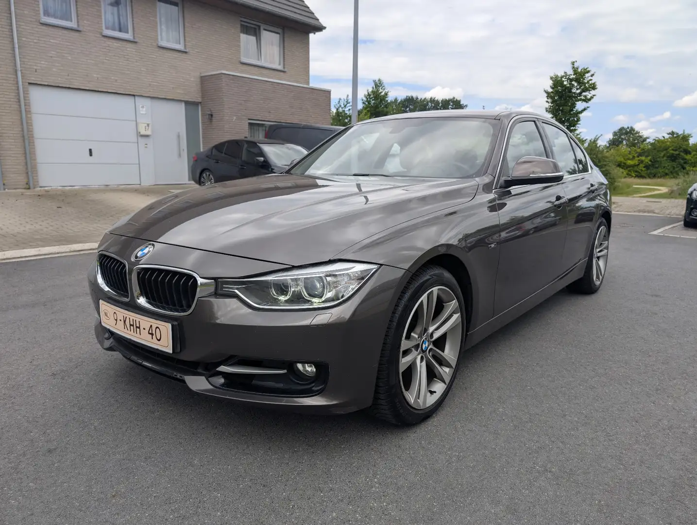 BMW 320 320i Sport Line - 1