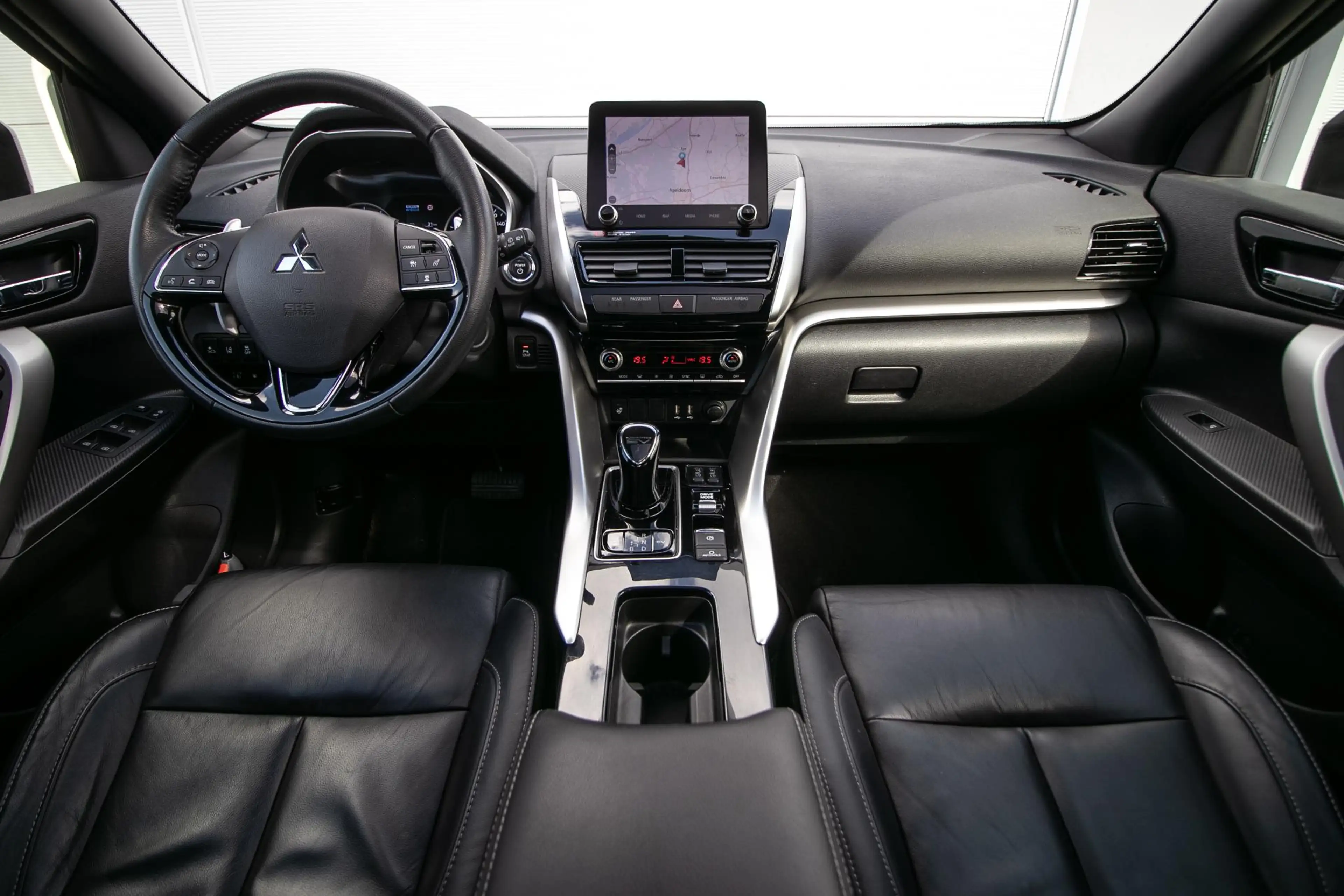 Mitsubishi Eclipse Cross 2.4 PHEV Prestige - Schuif/kanteldak | Stoel + stu — photo 14