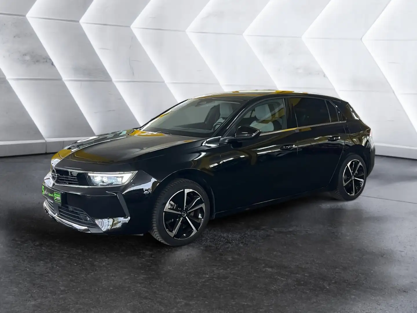 Opel Astra L 1.6 Turbo Plugin Elegance AHK AUT Kam. Noir - 2