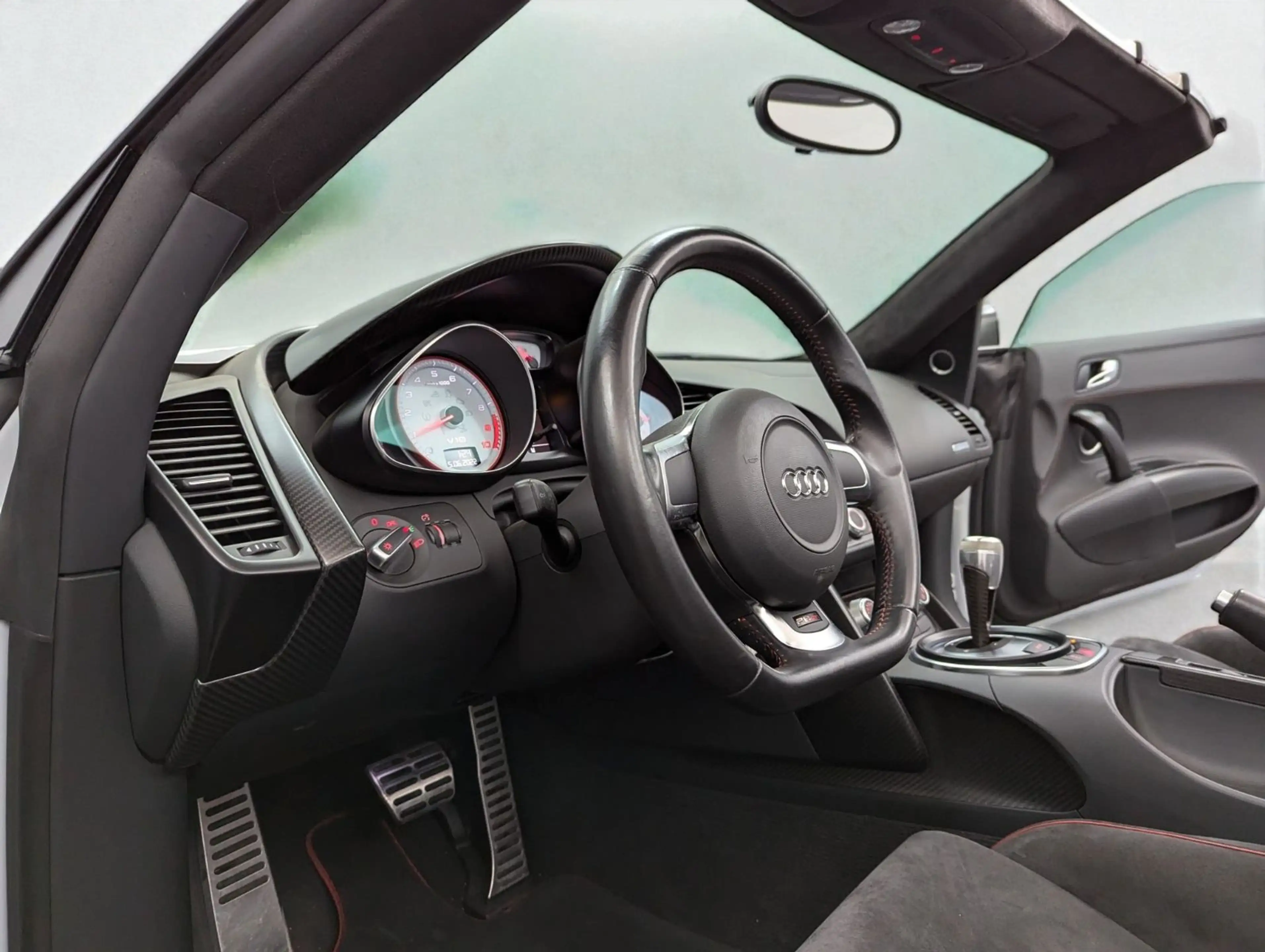Audi R8 GT Spyder 5.2 FSI quattro*LIMITED*269/333*B&O — photo 14