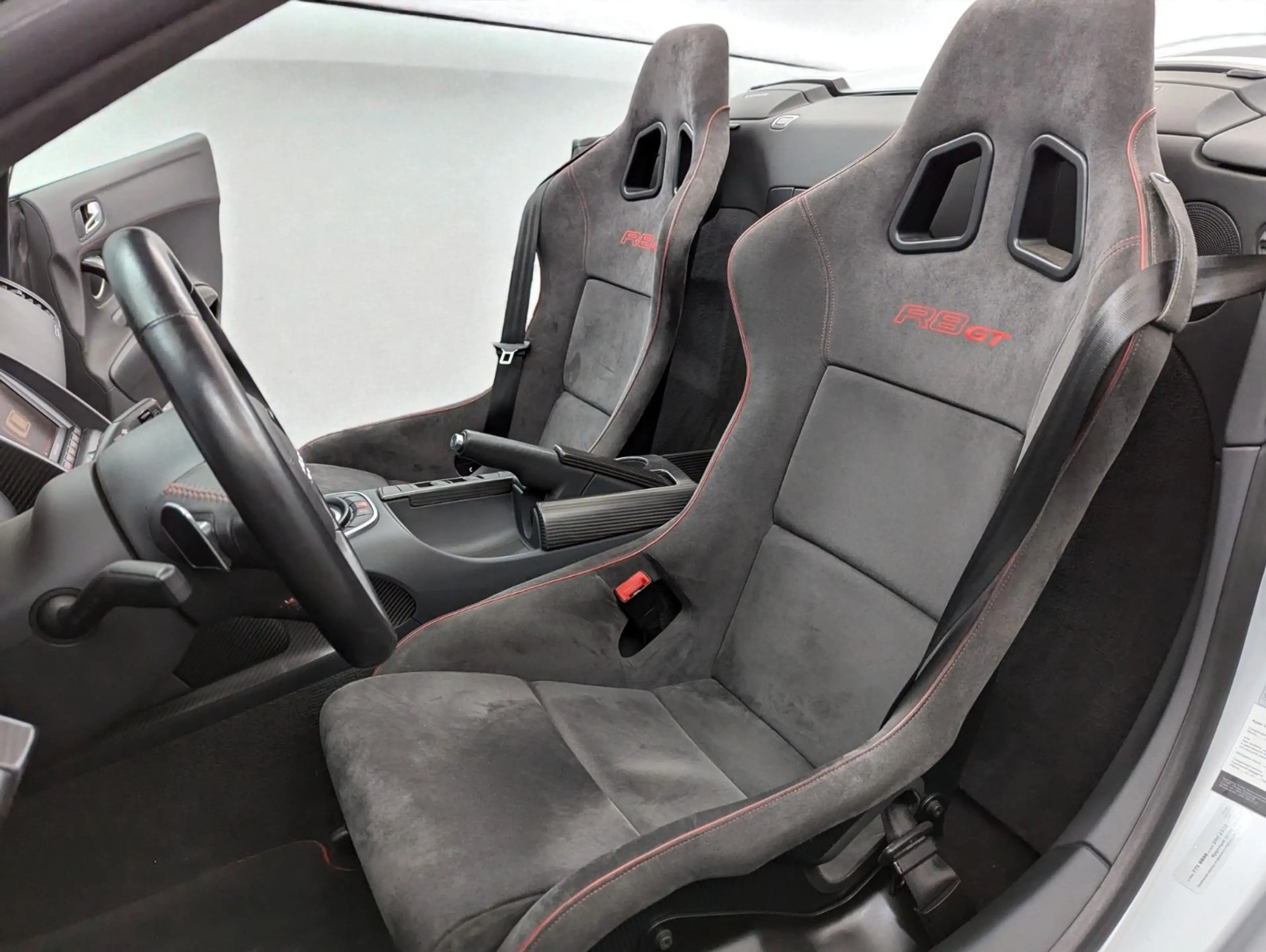 Audi R8 GT Spyder 5.2 FSI quattro*LIMITED*269/333*B&O — photo 11
