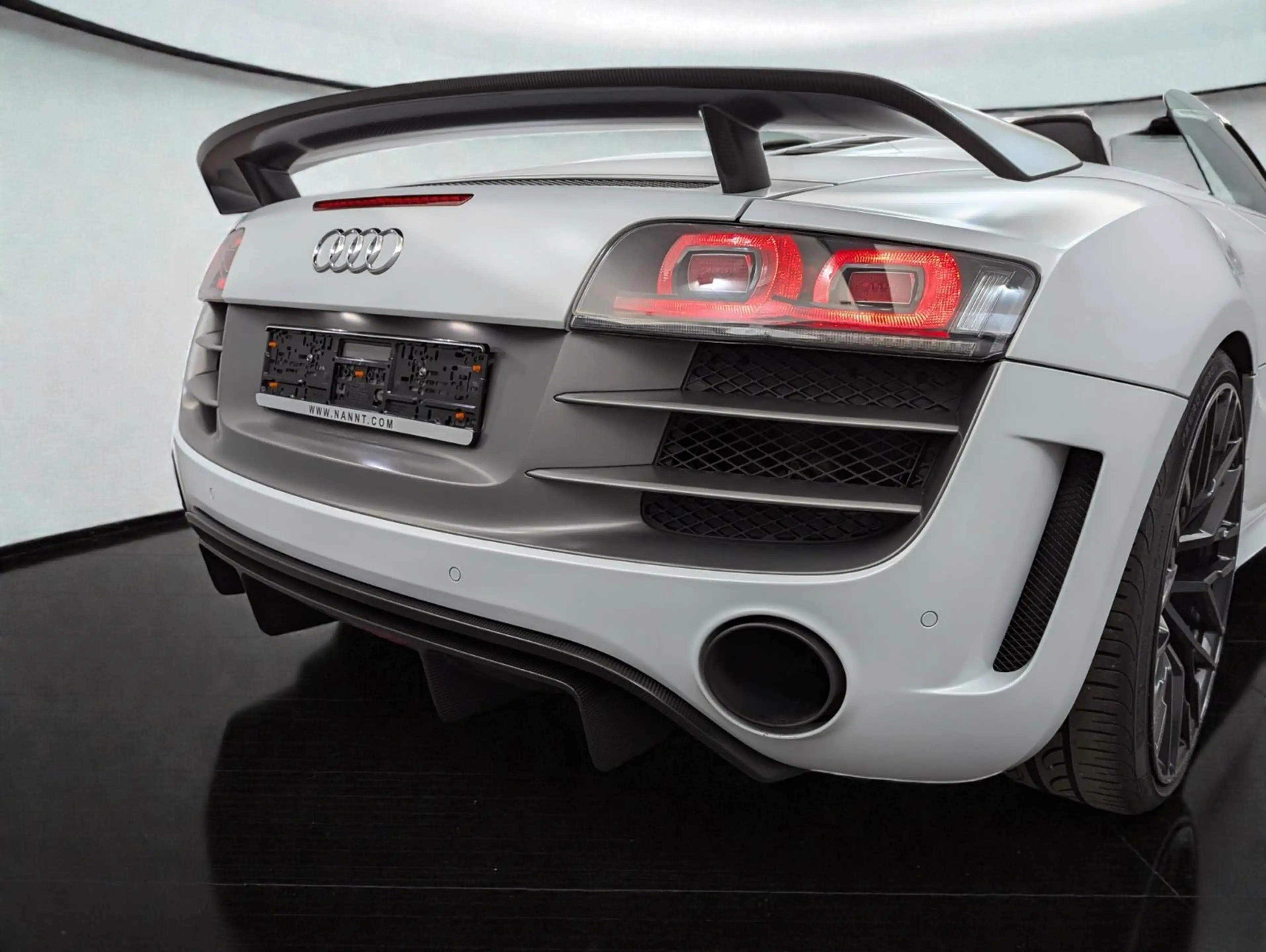 Audi R8 GT Spyder 5.2 FSI quattro*LIMITED*269/333*B&O — photo 8