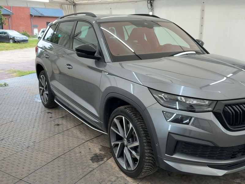 Skoda Kodiaq Sportline 4x4 Panoramad.+7Sitze+Standhzg. — photo 2