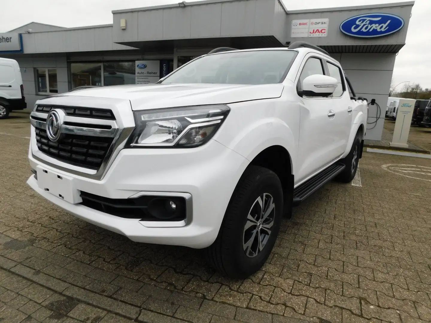 DFSK Rich 6 4x4 Diesel Pick Up Doppelkabine Automatik Weiß - 1