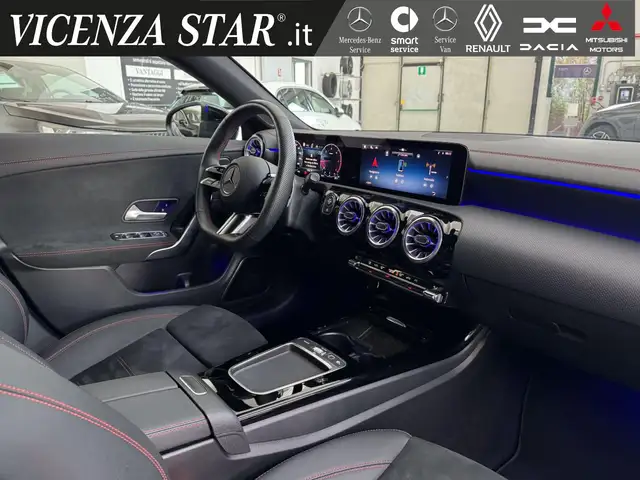 Mercedes-Benz Cla view 9