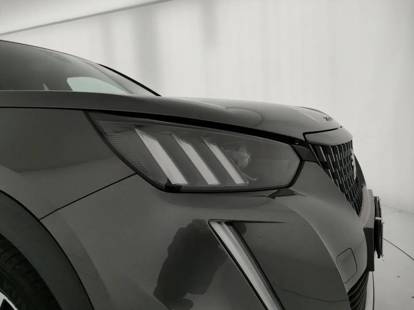 Peugeot 2008 BlueHDi 130 S&S EAT8 GT Line Grigio - 2