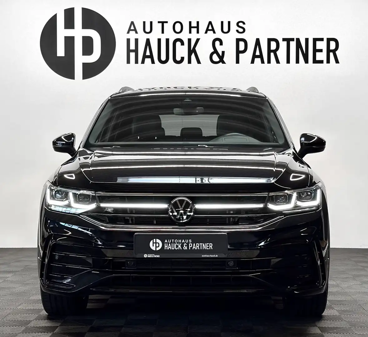 Volkswagen Tiguan Allspace R-Line 4M *7 Sitze*Pano*Virtual* Schwarz - 2