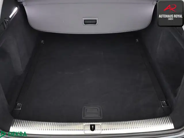 Audi A4 view 13