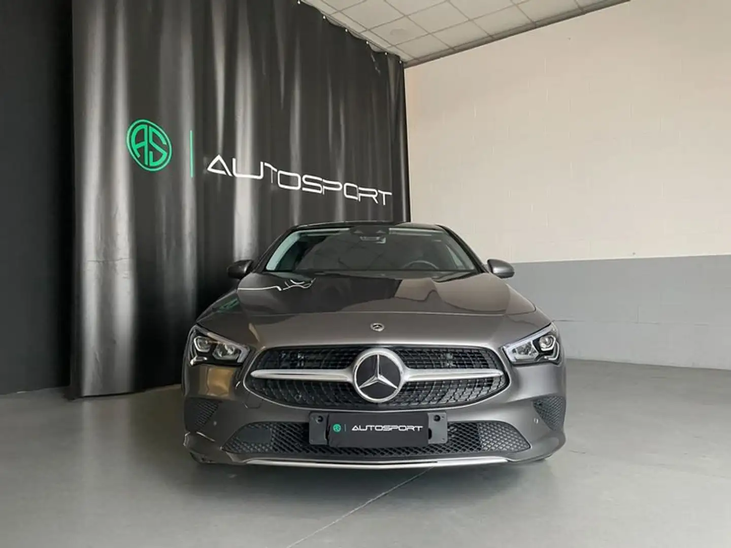 Mercedes-Benz CLA 180 CLA 180 Automatic Sport Grigio - 2