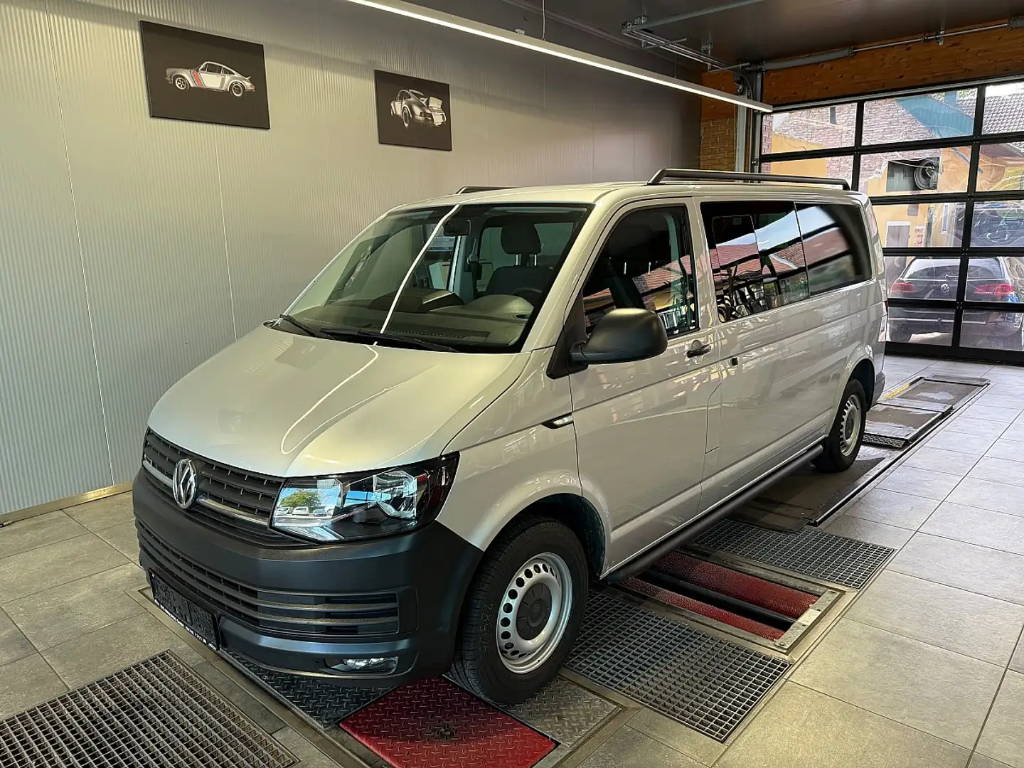 Volkswagen T6 Kombi LR 2,0 TDI 4Motion BMT DSG ** Netto 18325 € ** Argent - 1