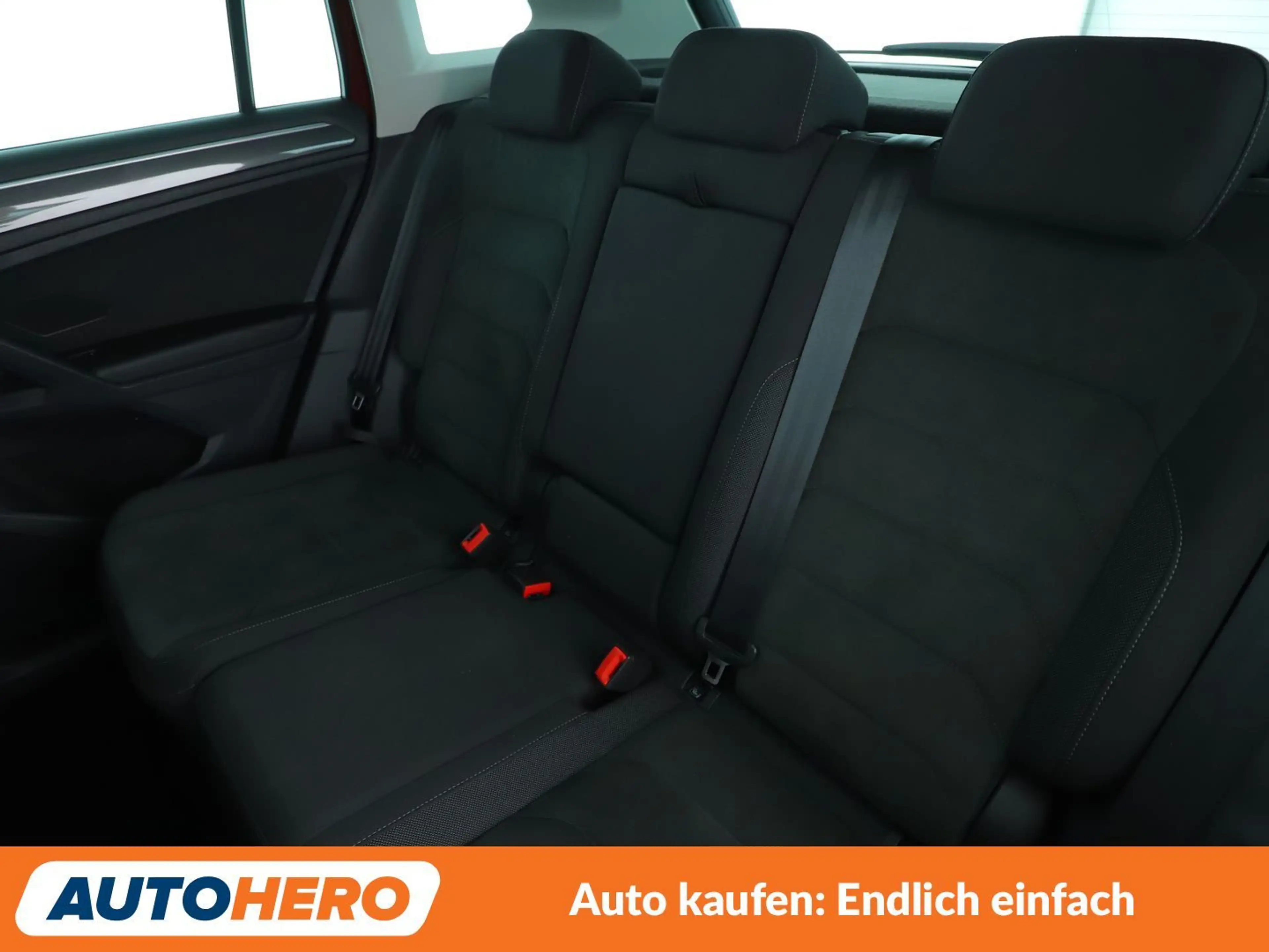 Volkswagen Tiguan 2.0 TDI Highline 4Motion BMT Aut.*NAVI*HUD*LED* — photo 14