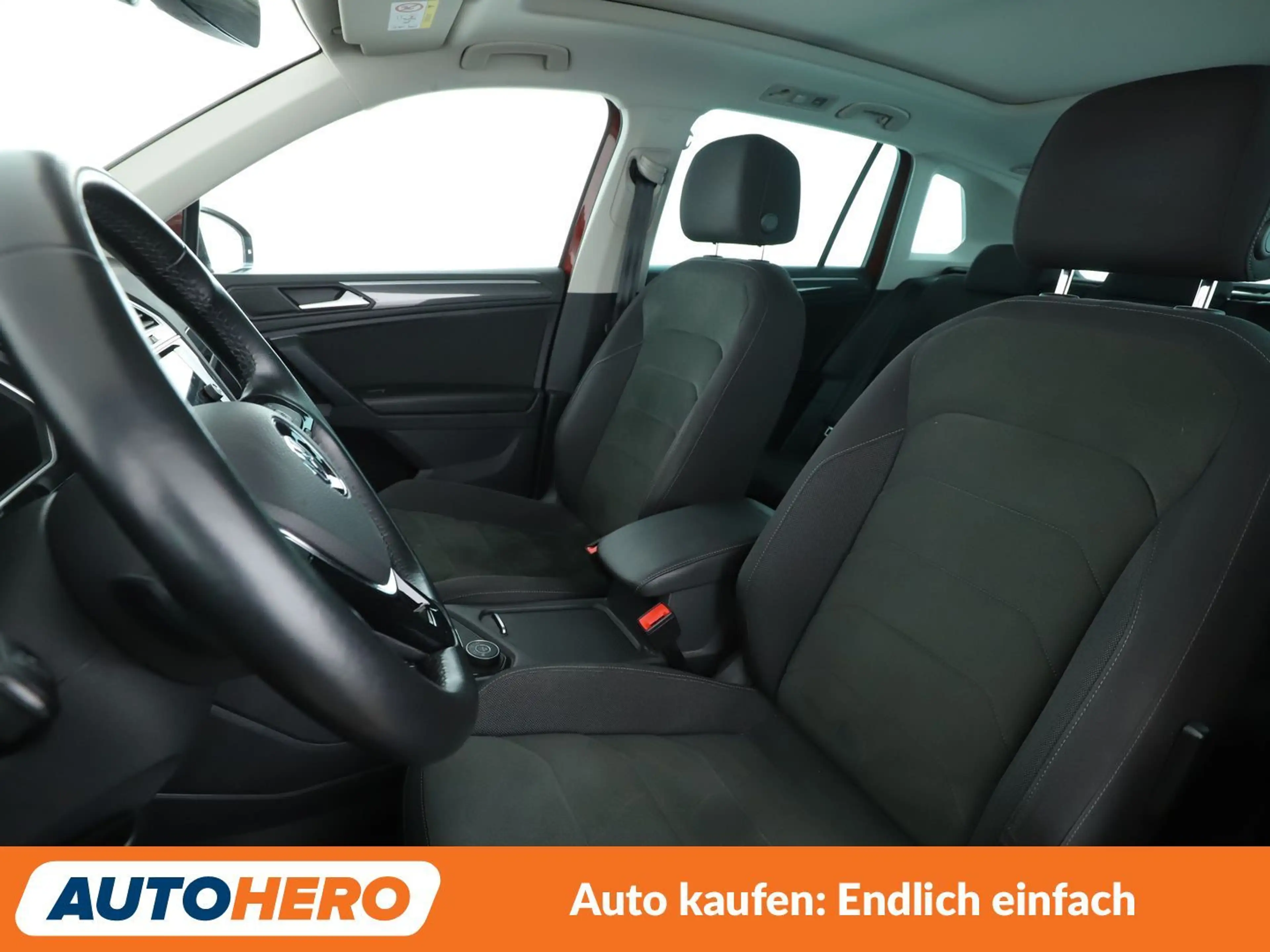 Volkswagen Tiguan 2.0 TDI Highline 4Motion BMT Aut.*NAVI*HUD*LED* — photo 10