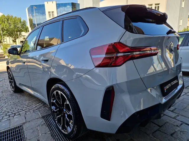 BMW X3 view 4