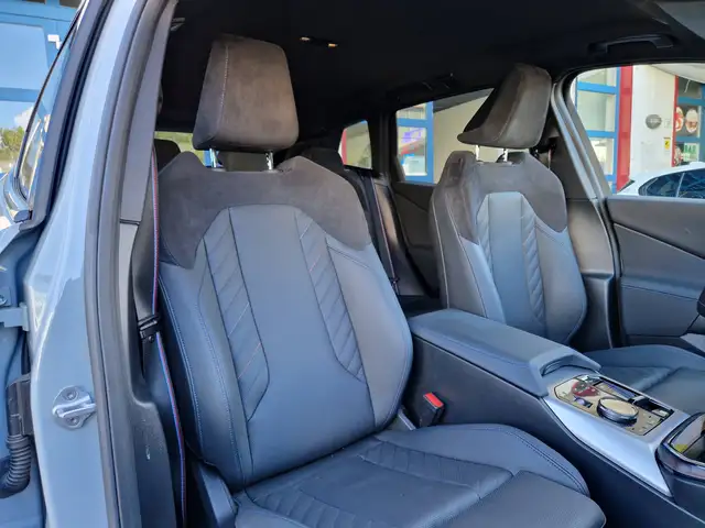 BMW X3 view 9