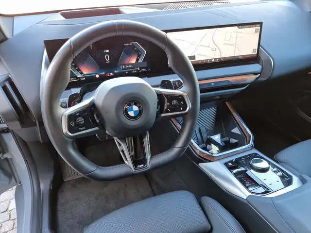 BMW X3 view 11