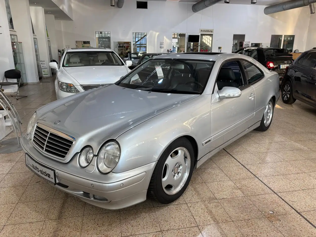 Mercedes-Benz CLK 230