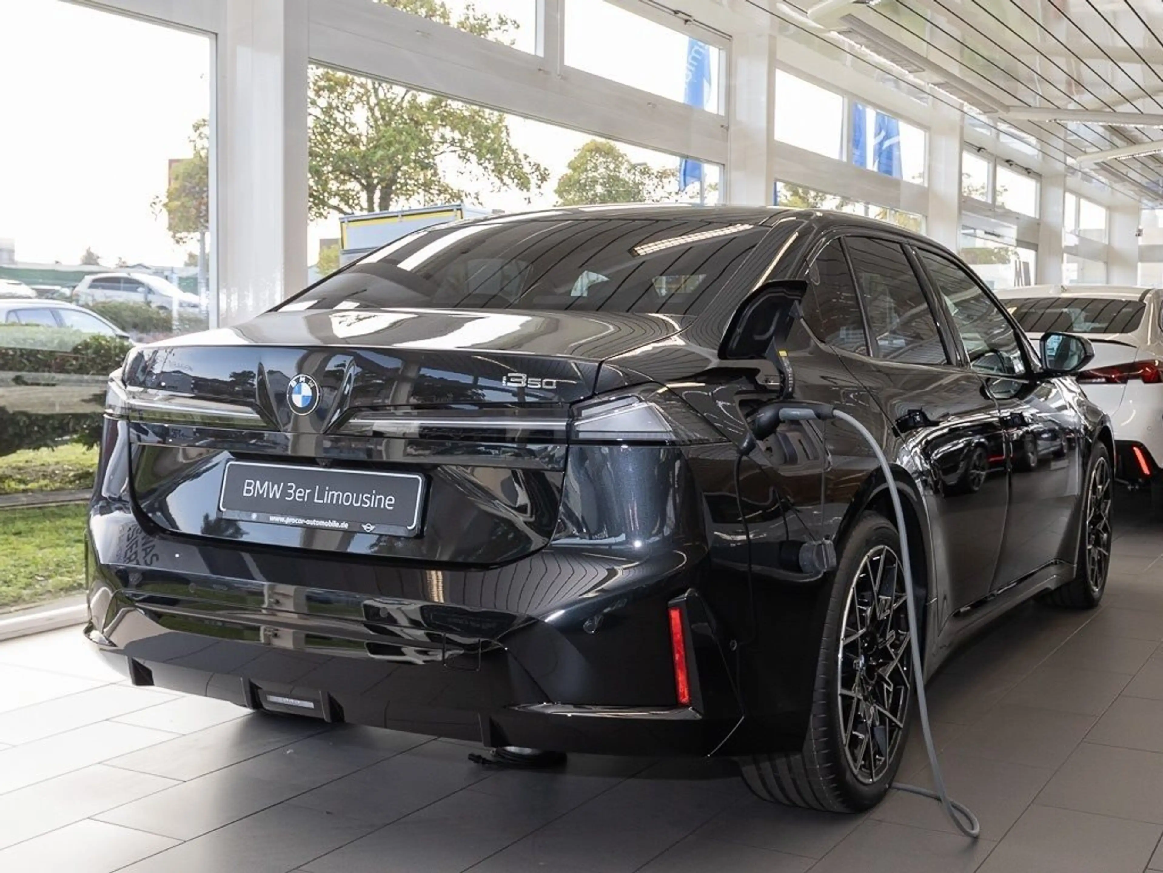 BMW i3 50 xDrive Limousine M Sport HUD Standh. DAB — photo 2