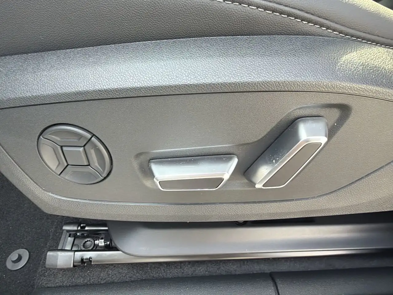 Audi Q3 снимка Audi Q3