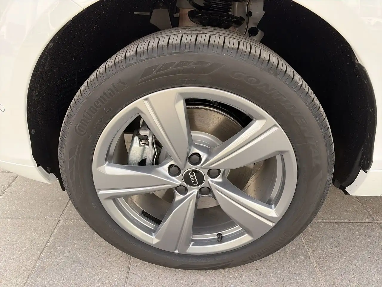 Audi Q3 снимка Audi Q3