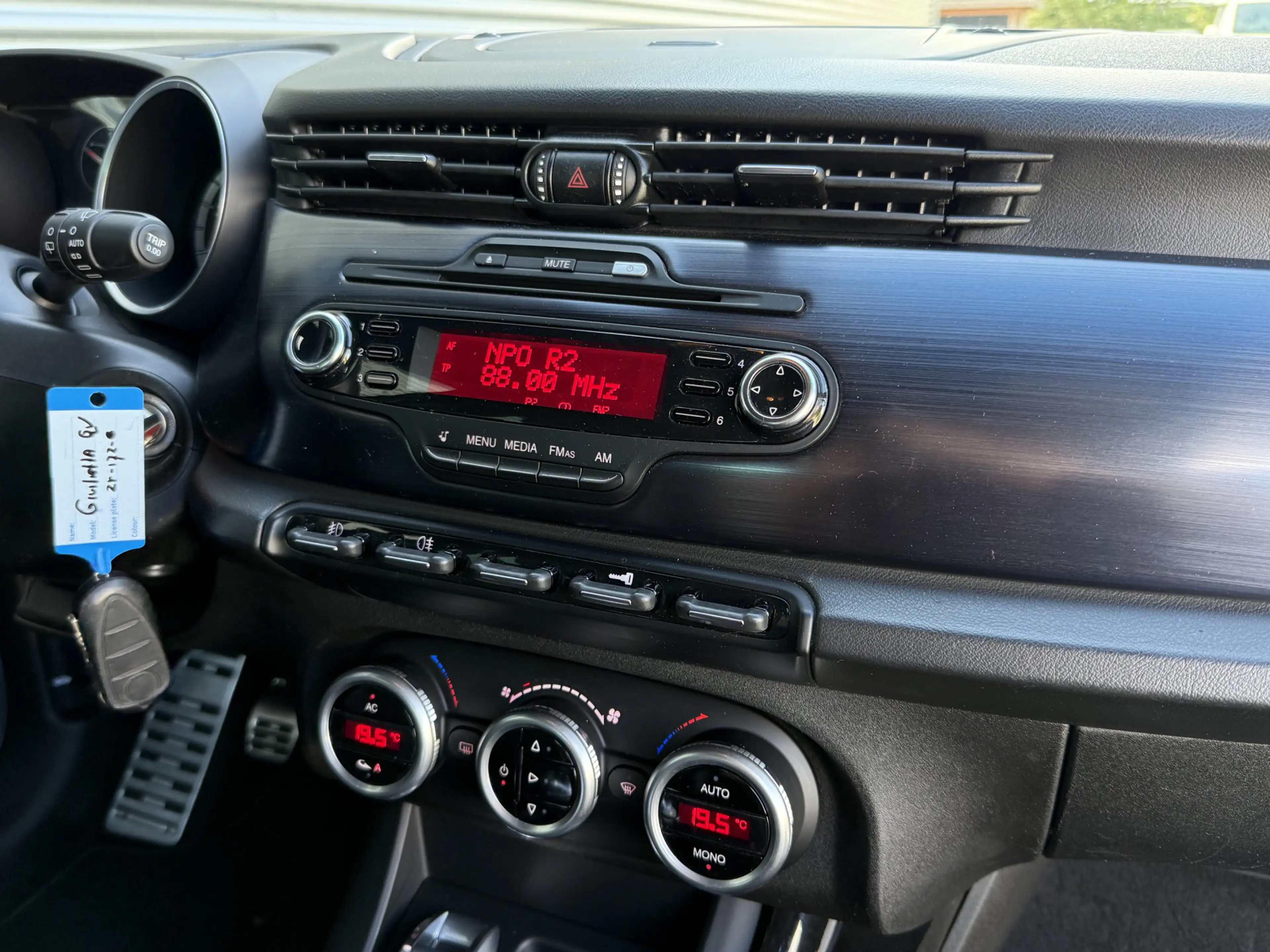 Alfa Romeo Giulietta 1.7 TBi Quadrifoglio Verde | Bose | Stoelverw. | 1 — photo 9