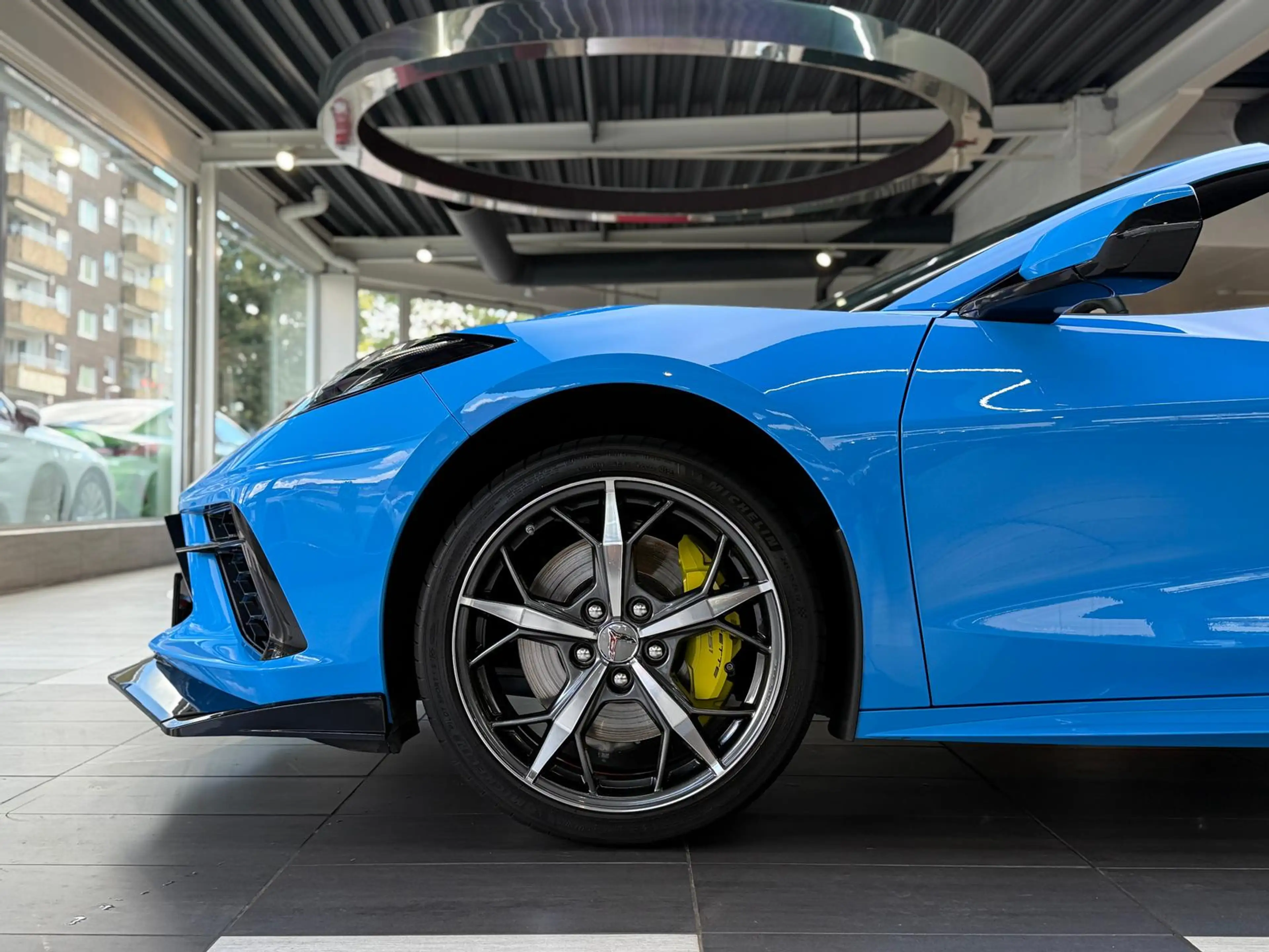 Corvette C8 Cabrio Stingray 2LT  Targa*LIFT*HuD*Dt.Fzg — photo 9