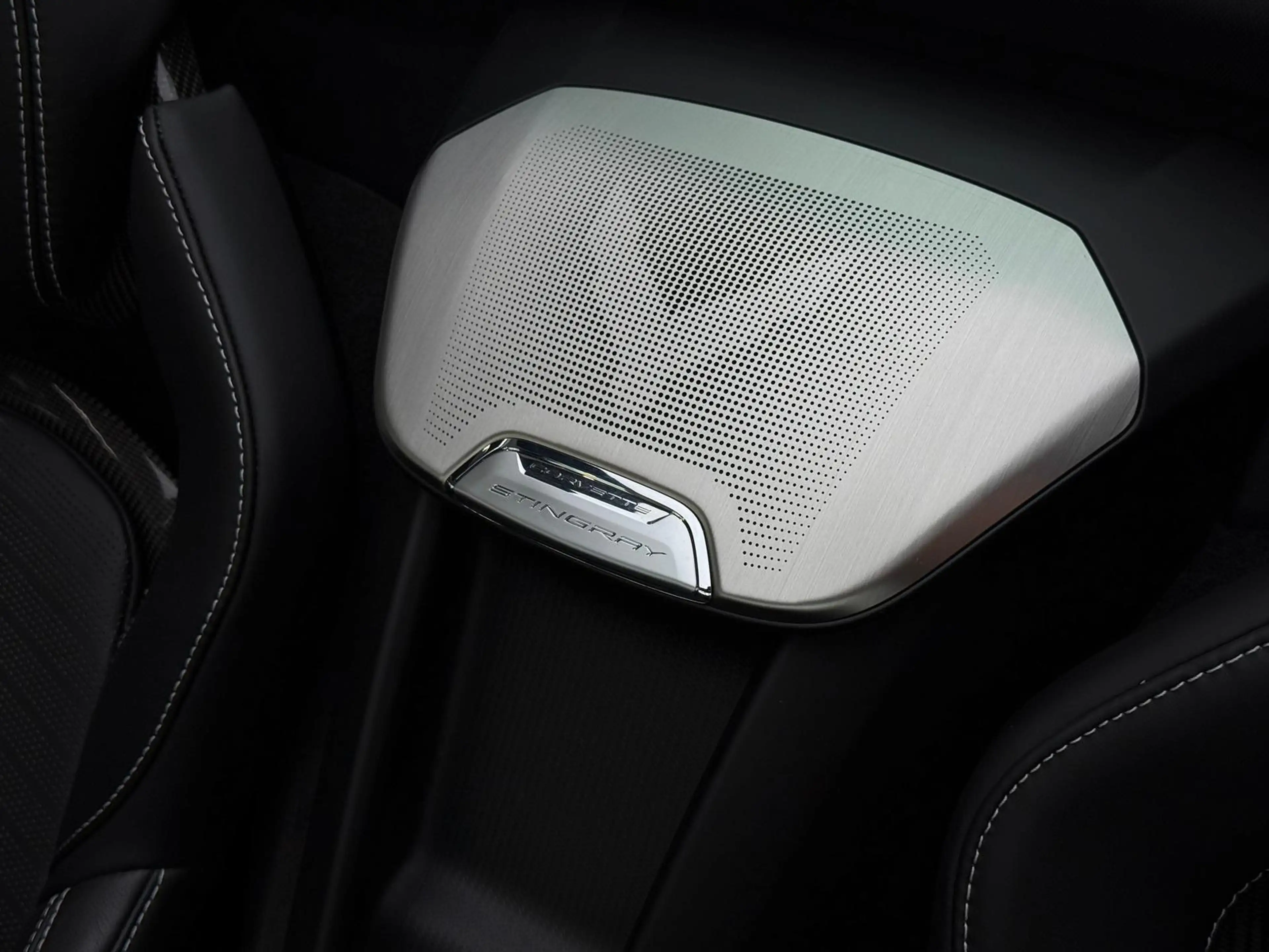 Corvette C8 Cabrio Stingray 2LT  Targa*LIFT*HuD*Dt.Fzg — photo 20
