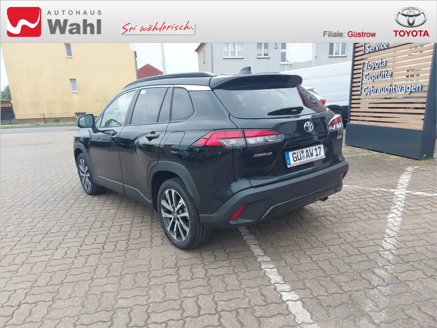 Toyota Corolla Cross 2.0 Hybrid FWD Lounge Noir - 2