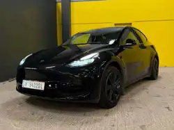 Tesla 2023 MY RWD 